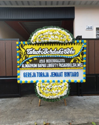 Papan Bunga Duka di Panawangan